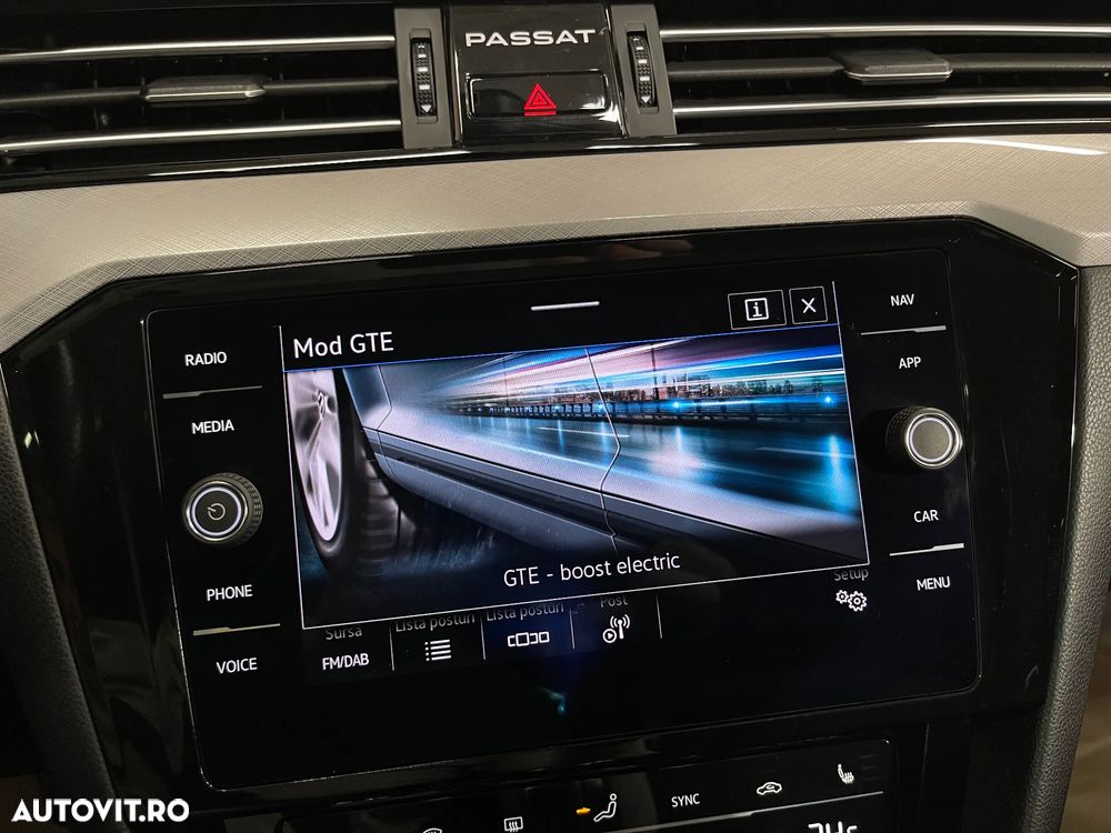 Volkswagen Passat - 21