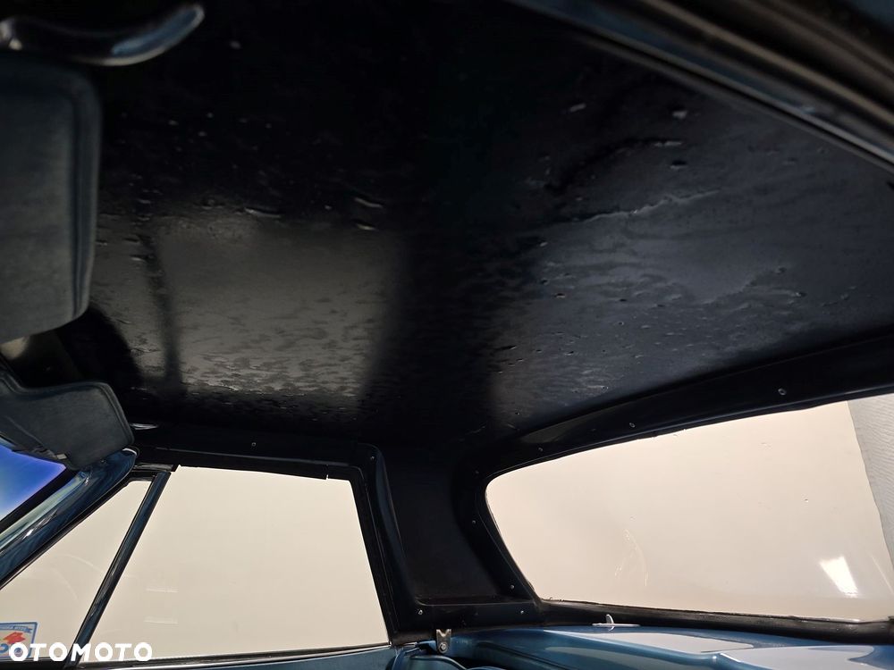 Chevrolet Corvette - 9