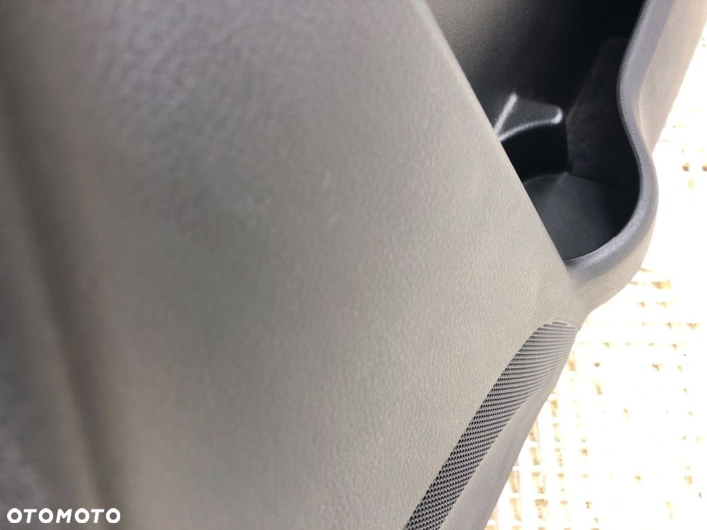 BOCZEK DRZWI PRAWY PRZÓD - 84.00 PLN - SUZUKI S-CROSS 2022 - 2022 1.4 Hybrid AllGrip 95 kW [129 KM] - 6