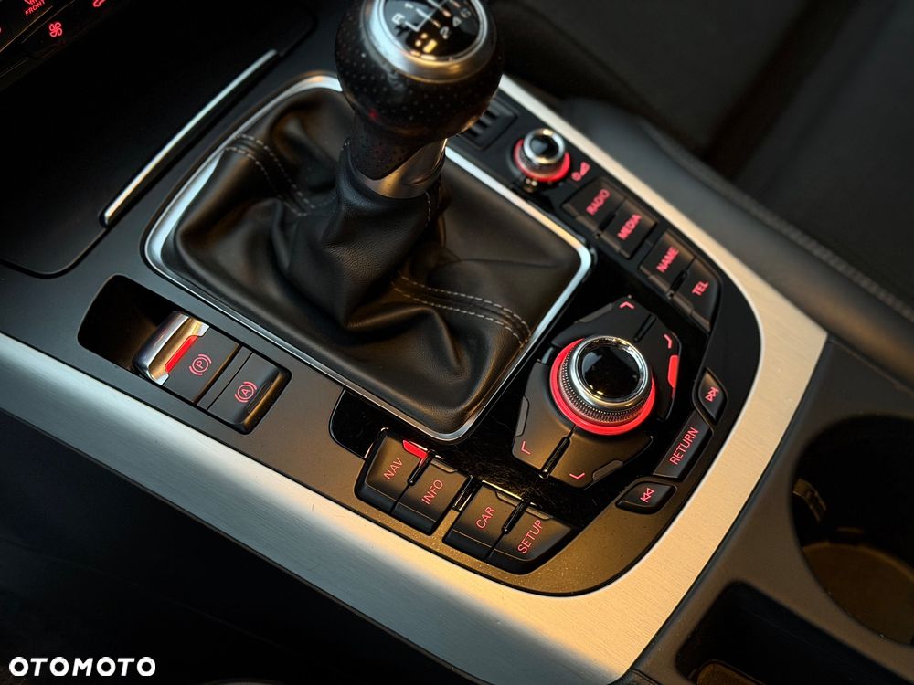 Audi A4 Avant 2.0 TDI DPF S line Sportpaket (plus) - 31