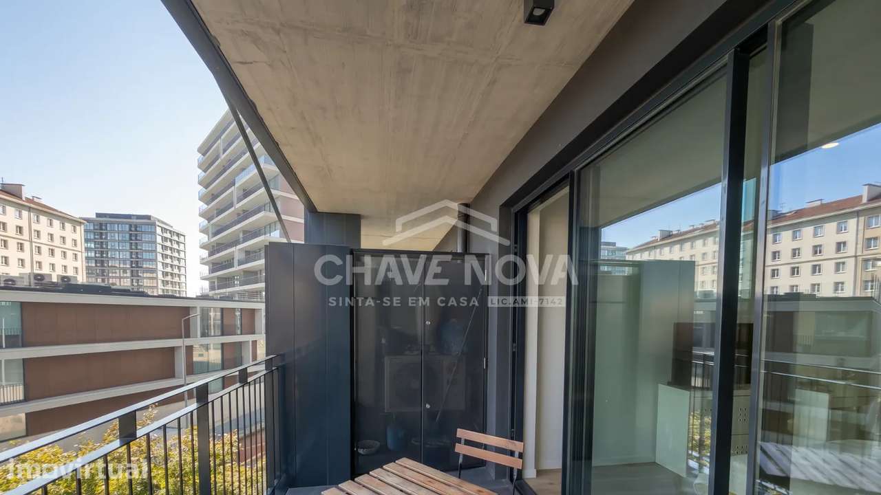 T0 Como Novo c/ Vistas Rio em Santa Marinha  ! CO - Grande imagem: 4/10