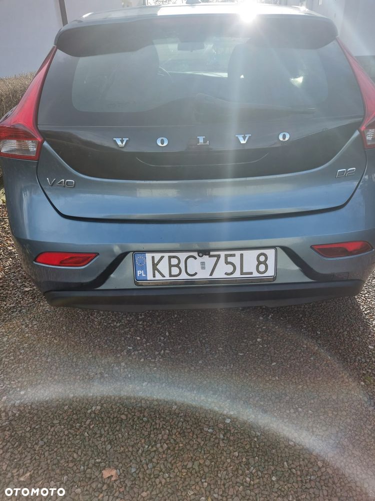Volvo V40 D2 Base - 18