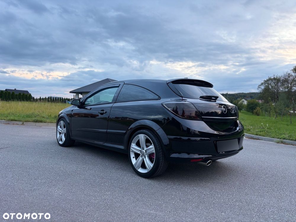 Opel Astra 2.0 Turbo Sport - 21