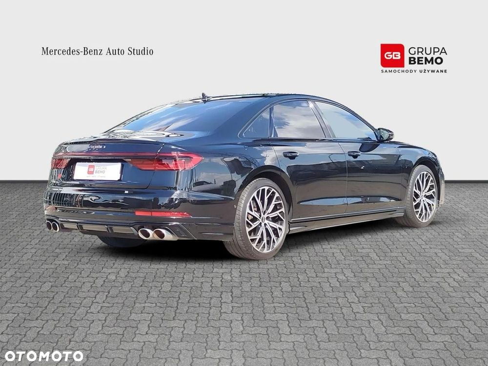 Audi S8 - 7