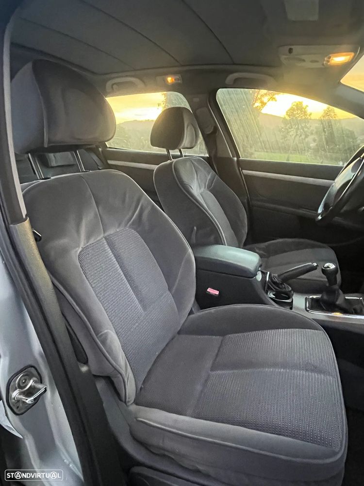 Peugeot 407 SW 1.6 HDi Premium - 13