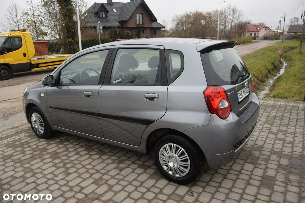 Chevrolet Aveo - 13