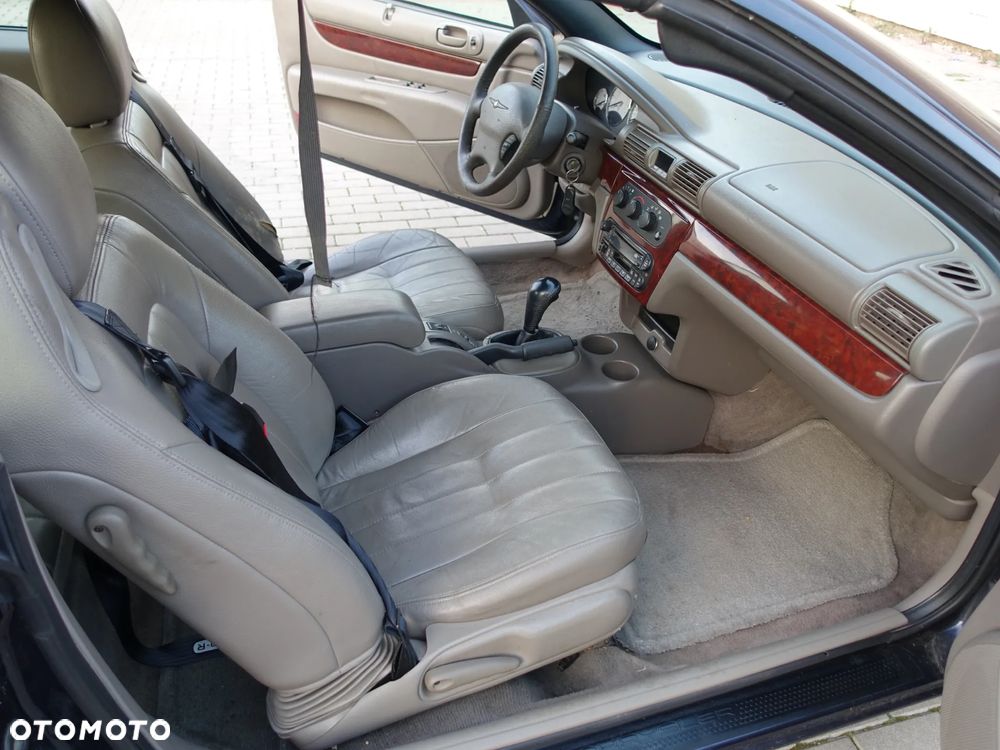 Chrysler Sebring Cabrio 2.7 Automatik Limited Hard-Top - 9