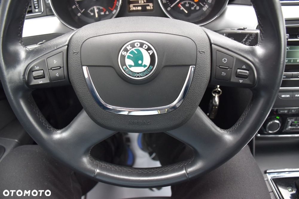 Skoda Superb 2.0 TDI DSG Ambition - 11