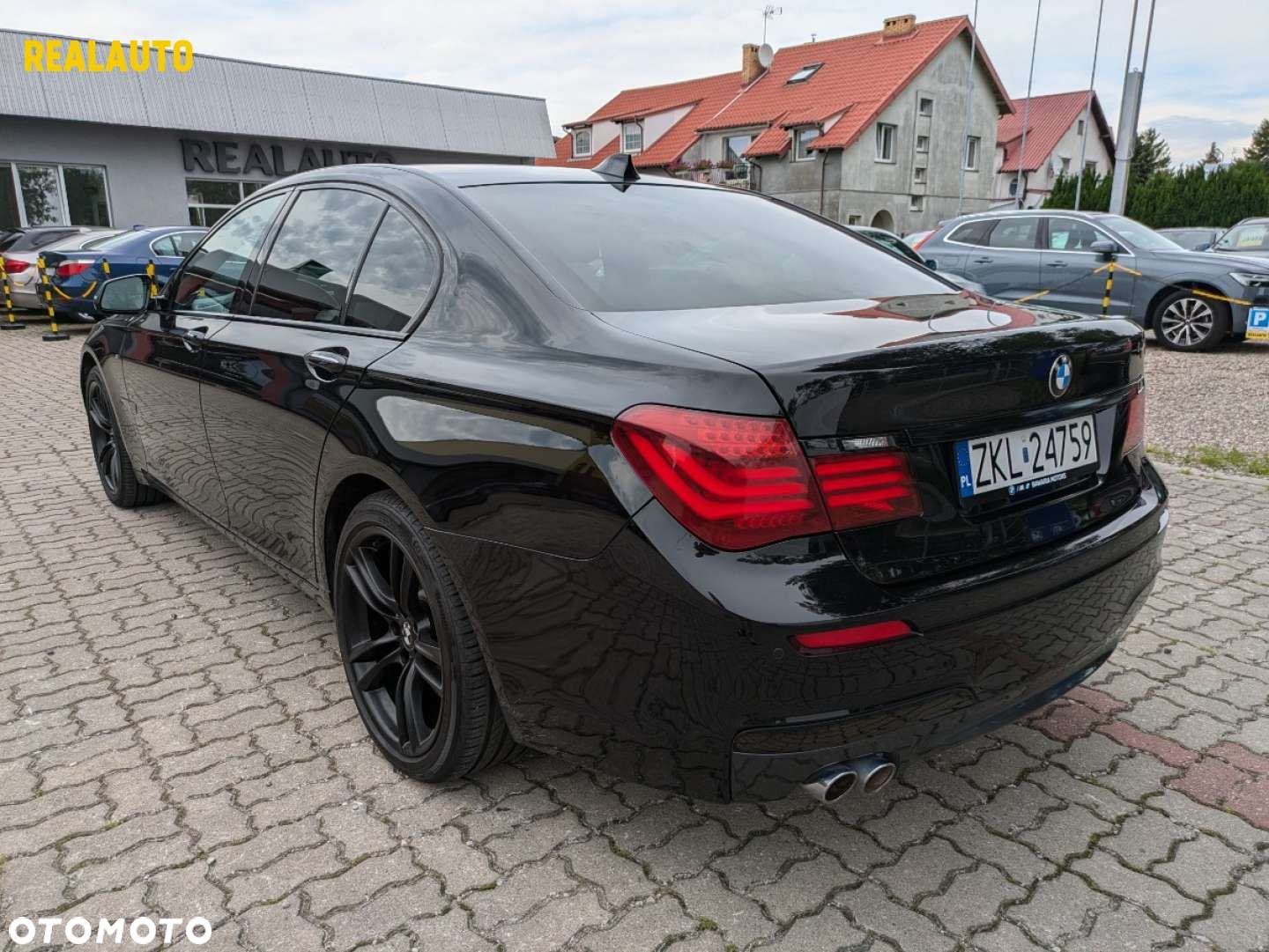 BMW Seria 7 - 8