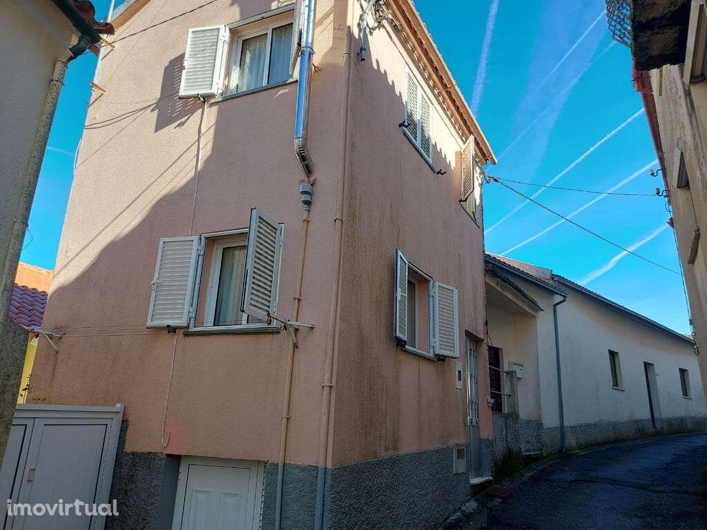 Moradia T2 venda na Aldeia da Moura da Serra. - Grande imagem: 2/12