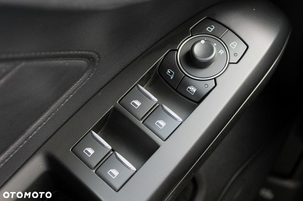 Ford Focus 1.0 EcoBoost Titanium - 28