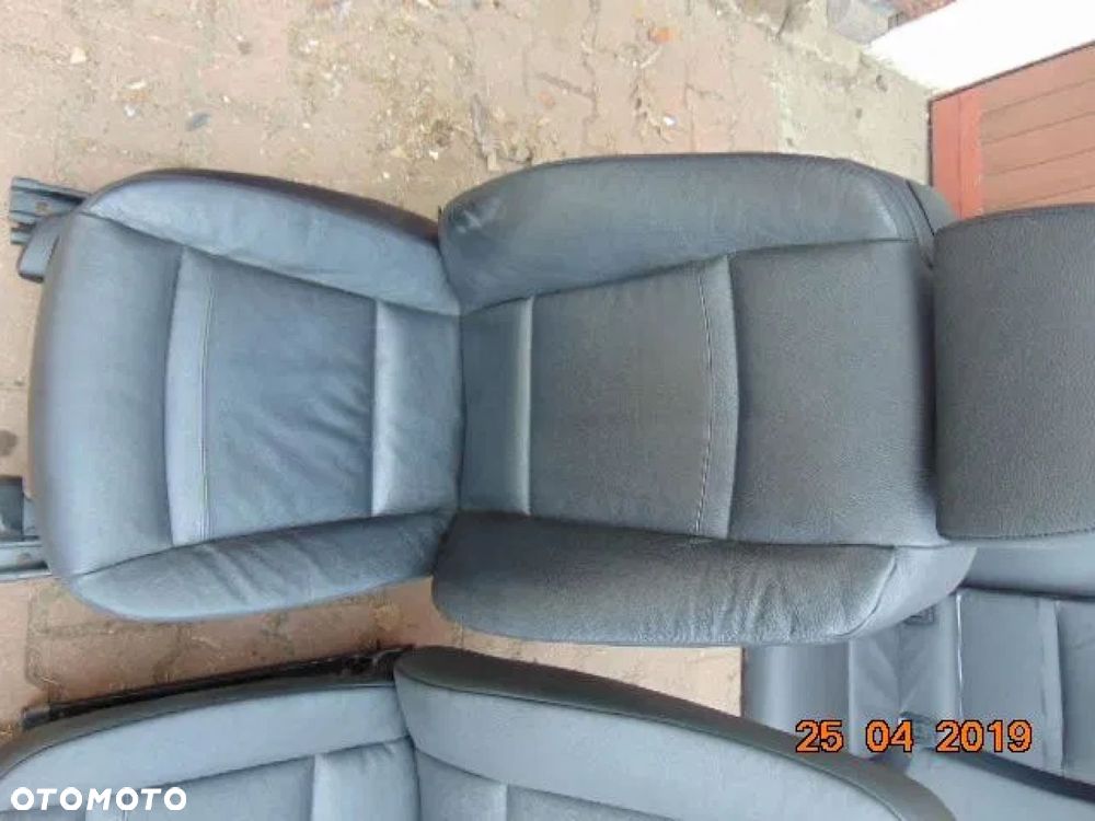 BMW 3 E92 COUPE siedzenia czarna grafitowa ciemna szara SKÓRA tapicerka skórzana elektryczne FOTELe podłokietnik napoje puszki cupholder SUPER STAN - 6