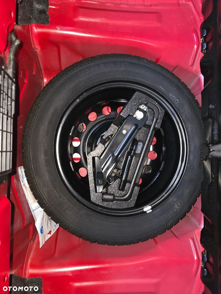 Toyota Aygo CoolRed - 16