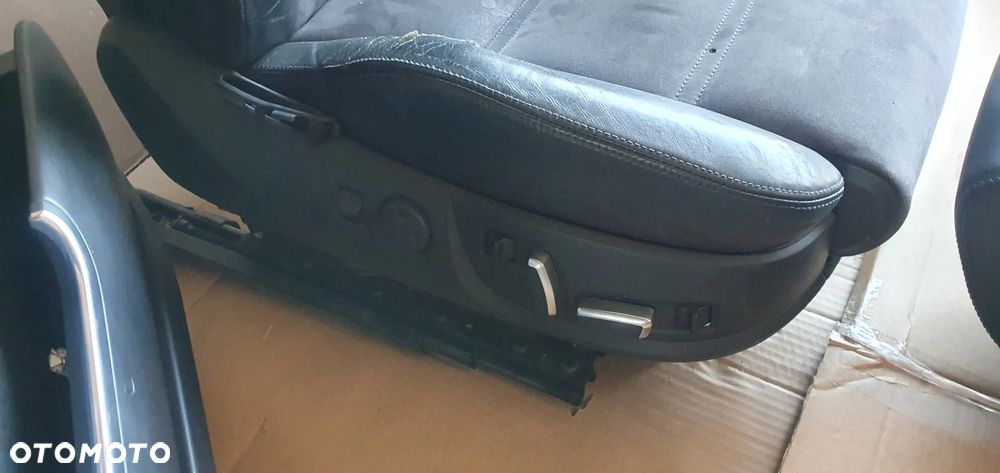 Fotele kanapa boczki komplet półskóra alcantara elektryczne Audi A8 D3 - 5
