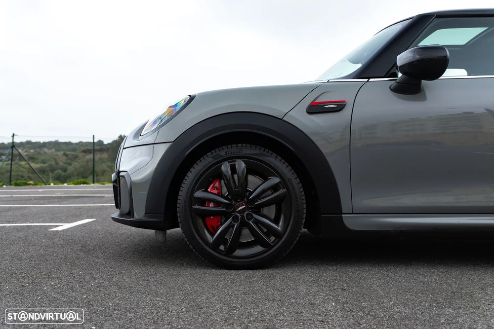 MINI 3 Portas John Cooper Works - 12