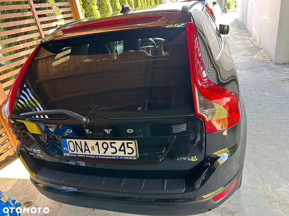 Volvo XC 60 D4 Momentum - 4