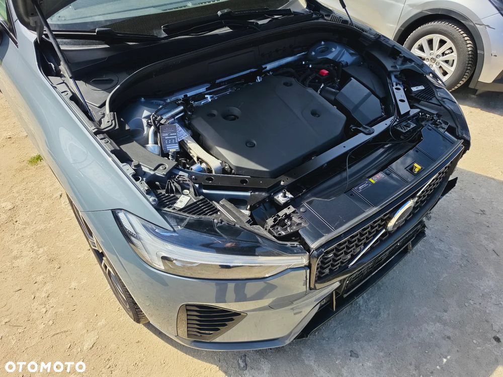 Volvo XC 60 B4 D AWD Plus Dark - 12