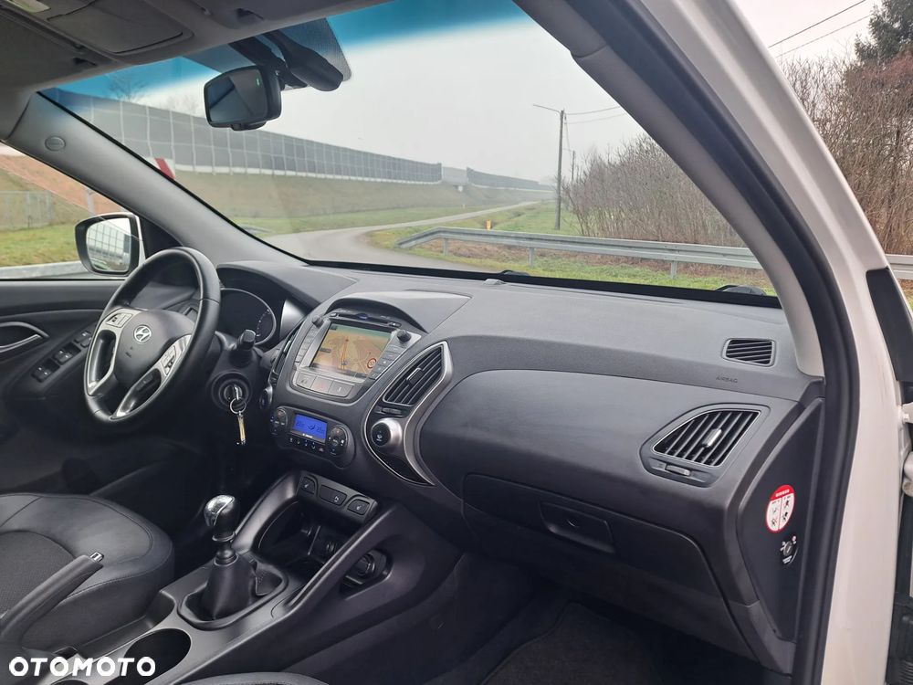 Hyundai ix35 1.7 CRDi Premium 2WD - 22