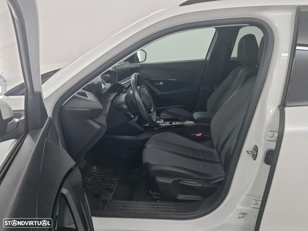 Peugeot e-2008 Allure - 5