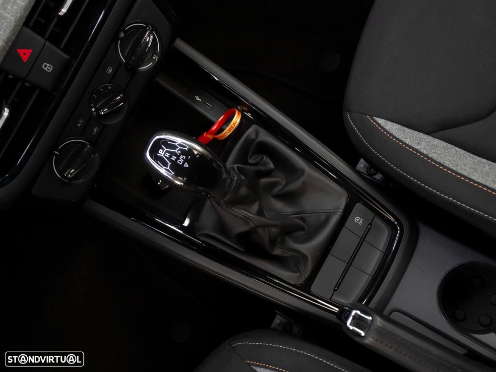 Skoda Kamiq 1.0 TSI Style DSG - 33