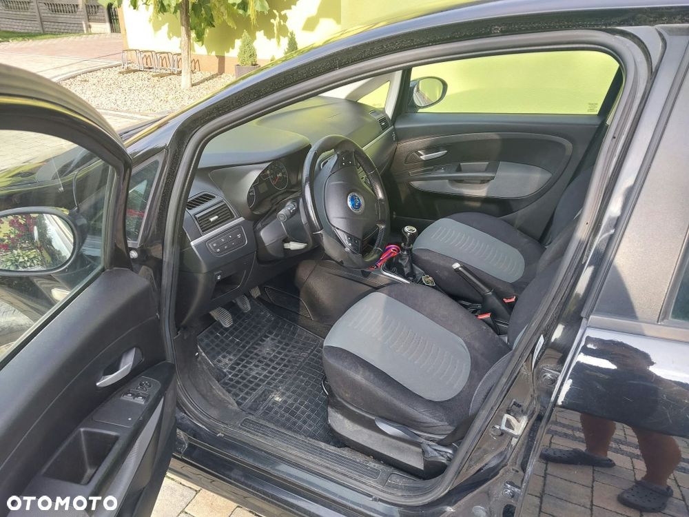 Fiat Grande Punto - 6
