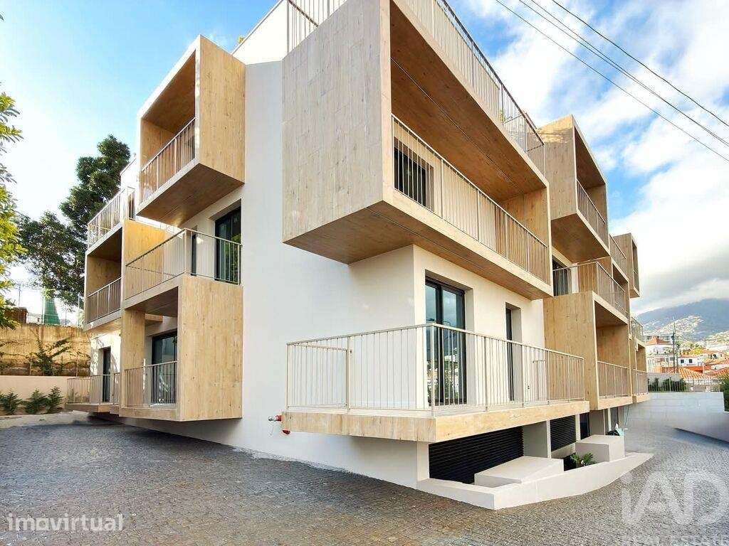Apartamento T2 em São Martinho de 142,00 m2 - Grande imagem: 4/20