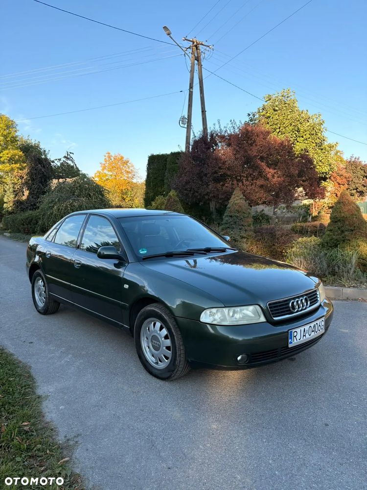 Audi A4 Limousine 1.6 - 2
