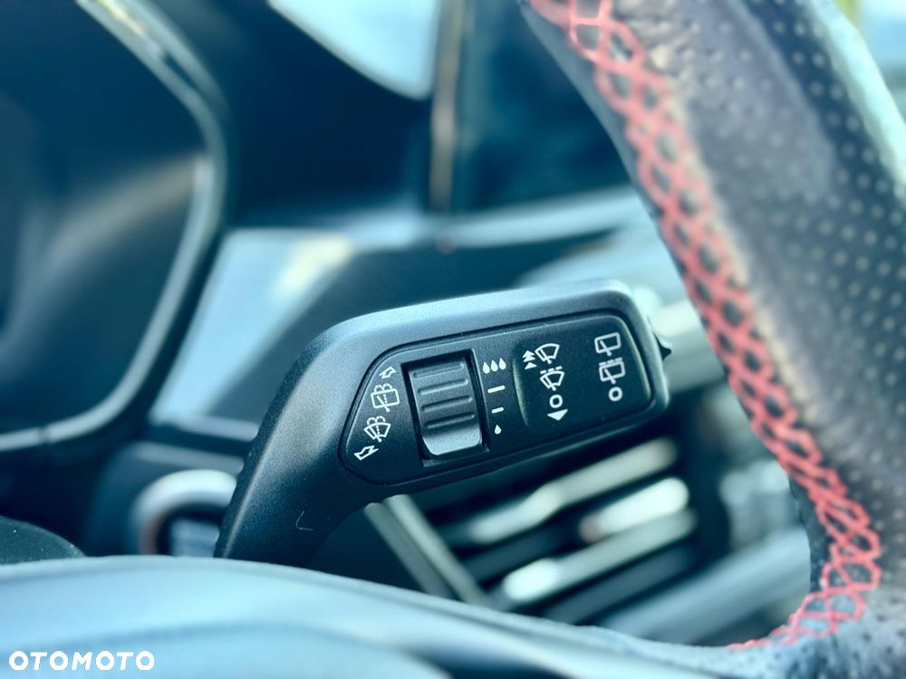 Ford Focus 1.5 EcoBlue Start-Stopp-System ST-LINE X - 25