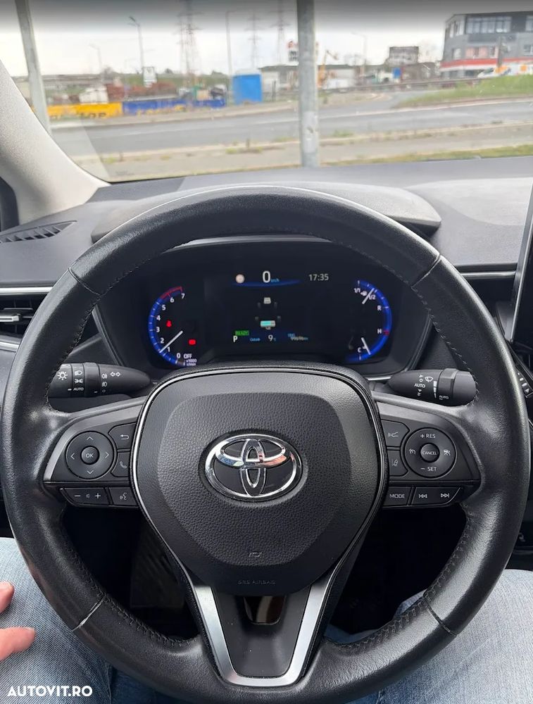 Toyota Corolla 1.8 HSD Dynamic - 10