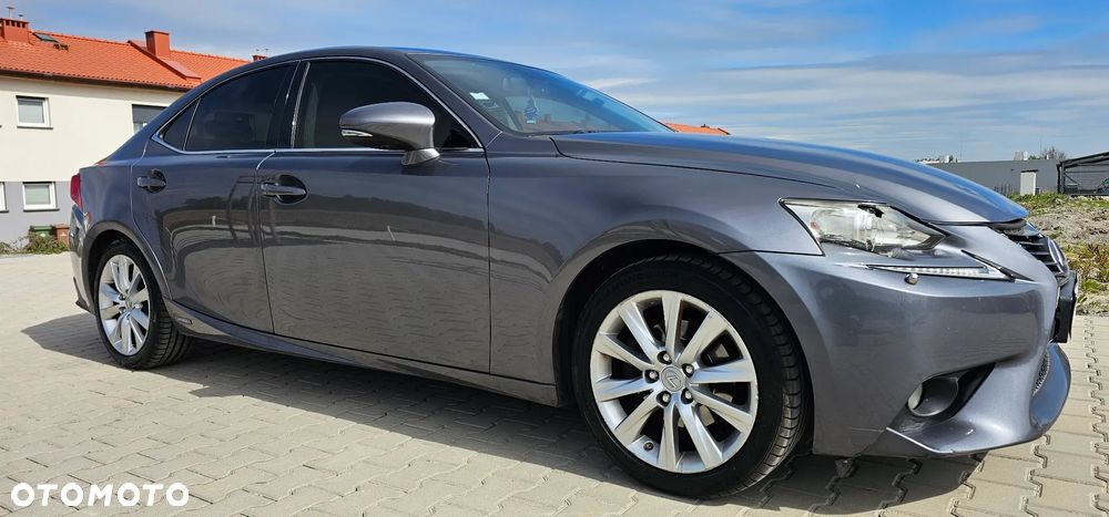 Lexus IS 300h Elegance - 5