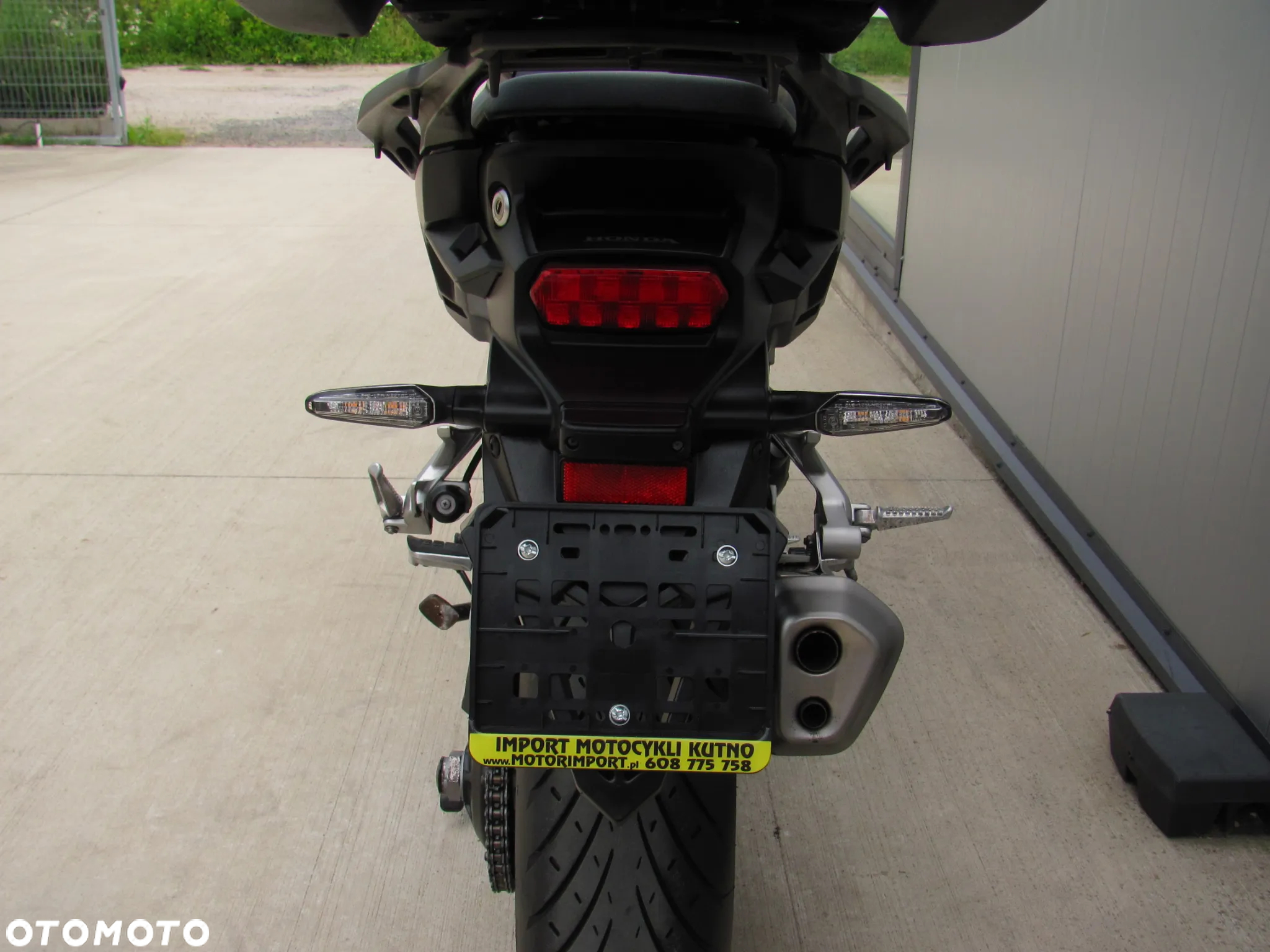 Honda VFR - 32