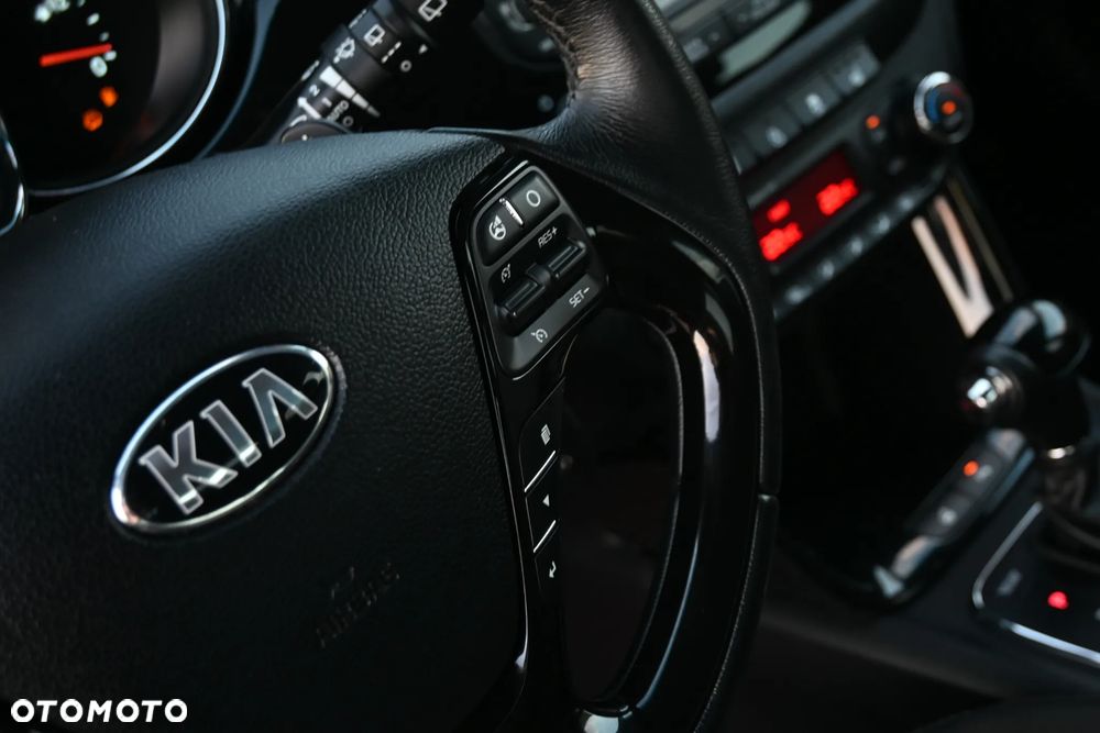 Kia Ceed 1.6 GDI DCT Platinum Edition - 36