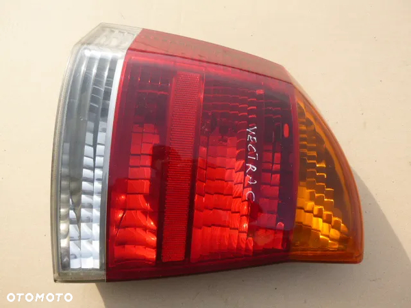 LAMPA LEWY TYŁ LEWA TYLNA OPEL VECTRA C SEDAN