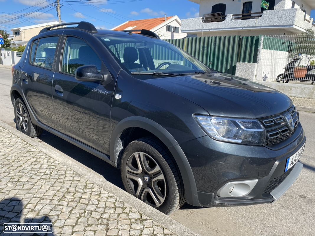 Dacia Sandero - 1