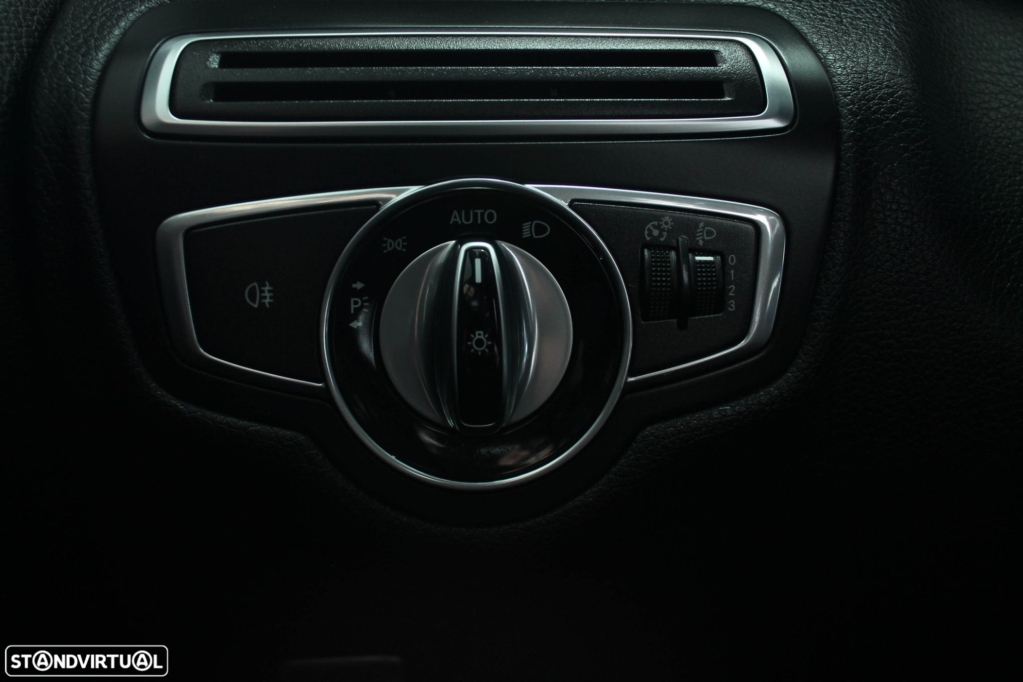 Mercedes-Benz C 200 d Avantgarde - 26
