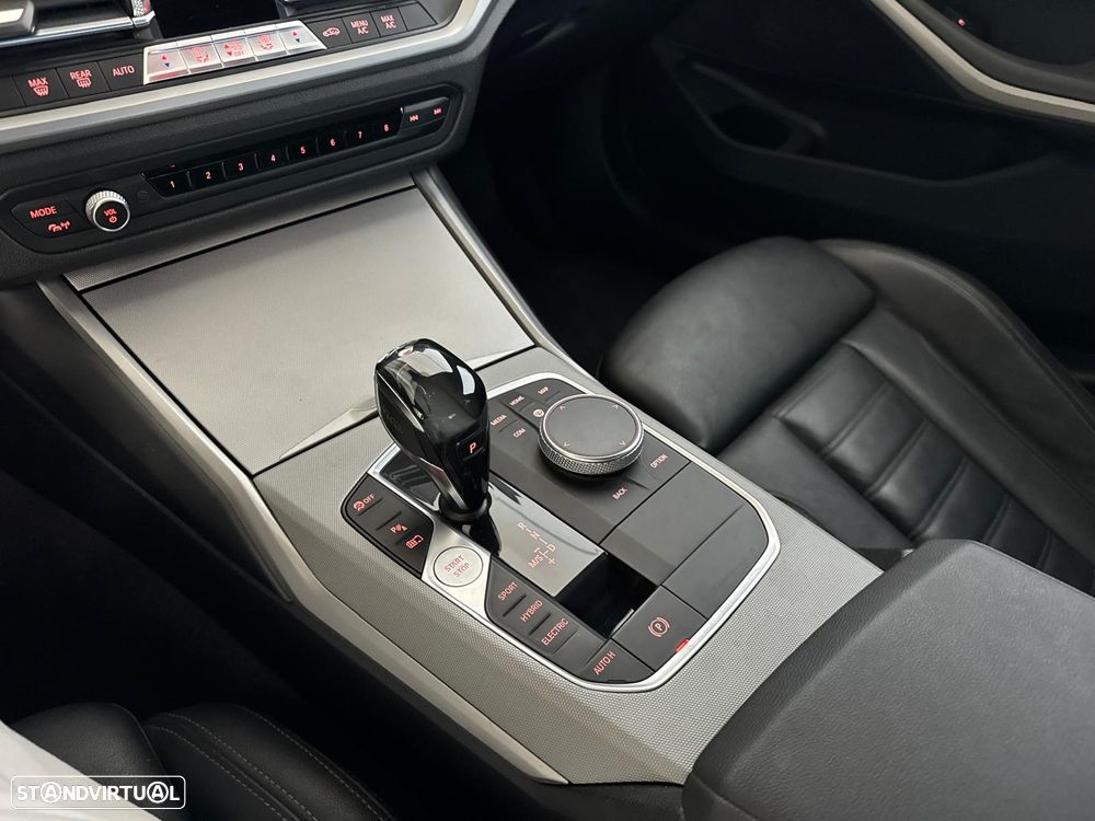 BMW 330 e Pack M Auto - 17