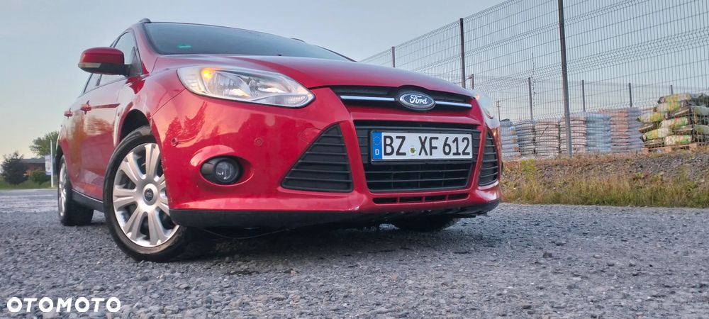 Ford Focus 1.6 TDCi DPF Champions Edition - 8