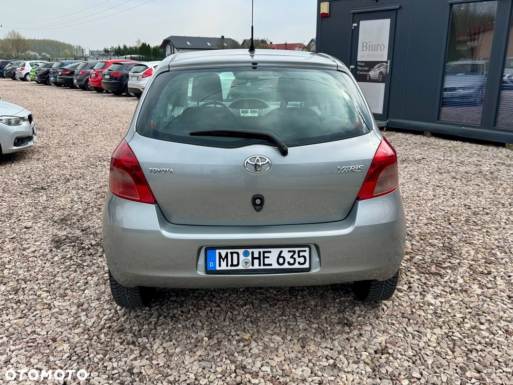 Toyota Yaris - 5