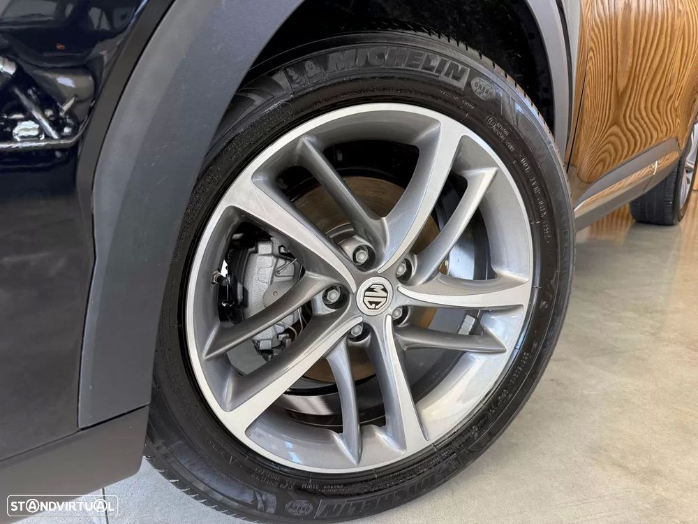 MG EHS 1.5 T-GDI Plug-in Hybrid Luxury - 6