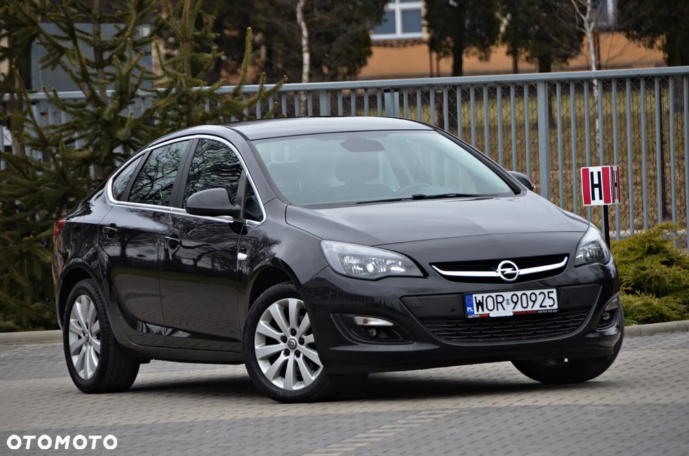 Opel Astra 1.6 CDTI Active - 12