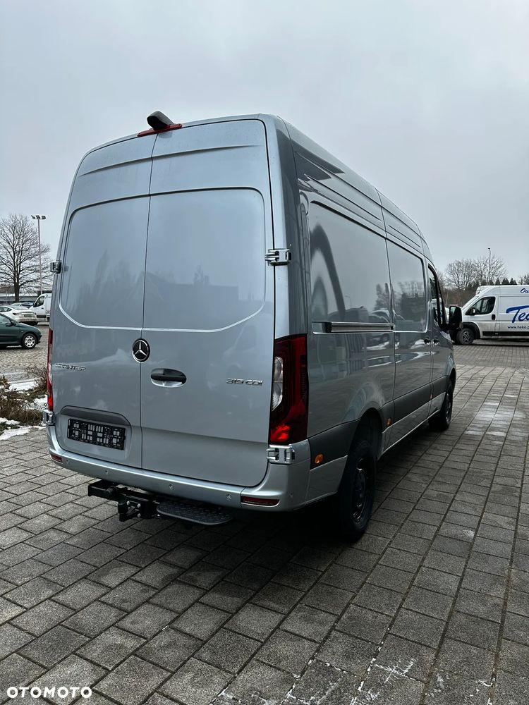Mercedes-Benz Sprinter - 7