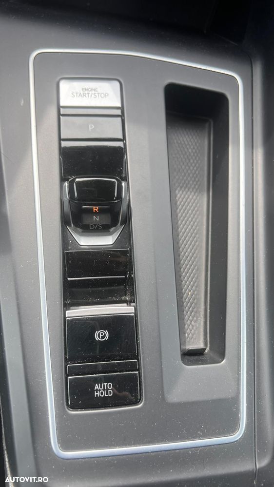 Volkswagen Golf 2.0 TDI SCR DSG Active - 8