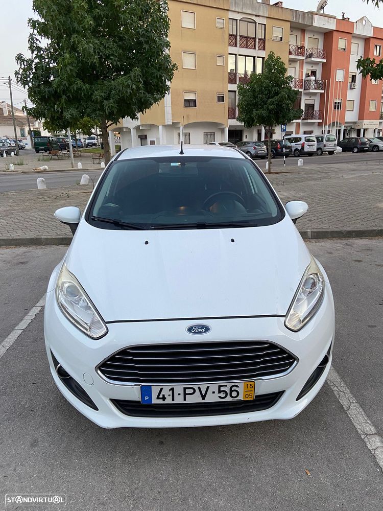 Ford Fiesta - 2