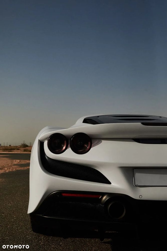 Ferrari F8 Tributo - 18