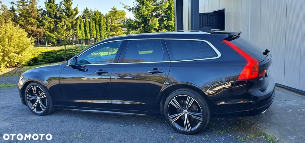 Volvo V90 D4 Momentum - 4