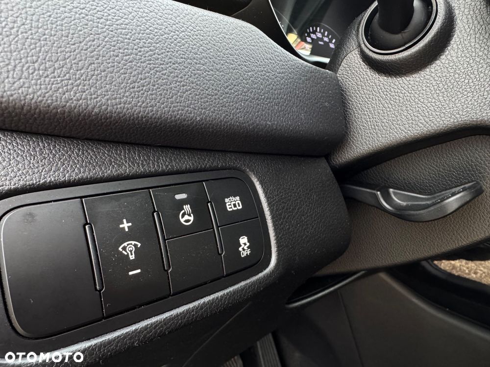 Kia Carens 2.0 GDI L - 17