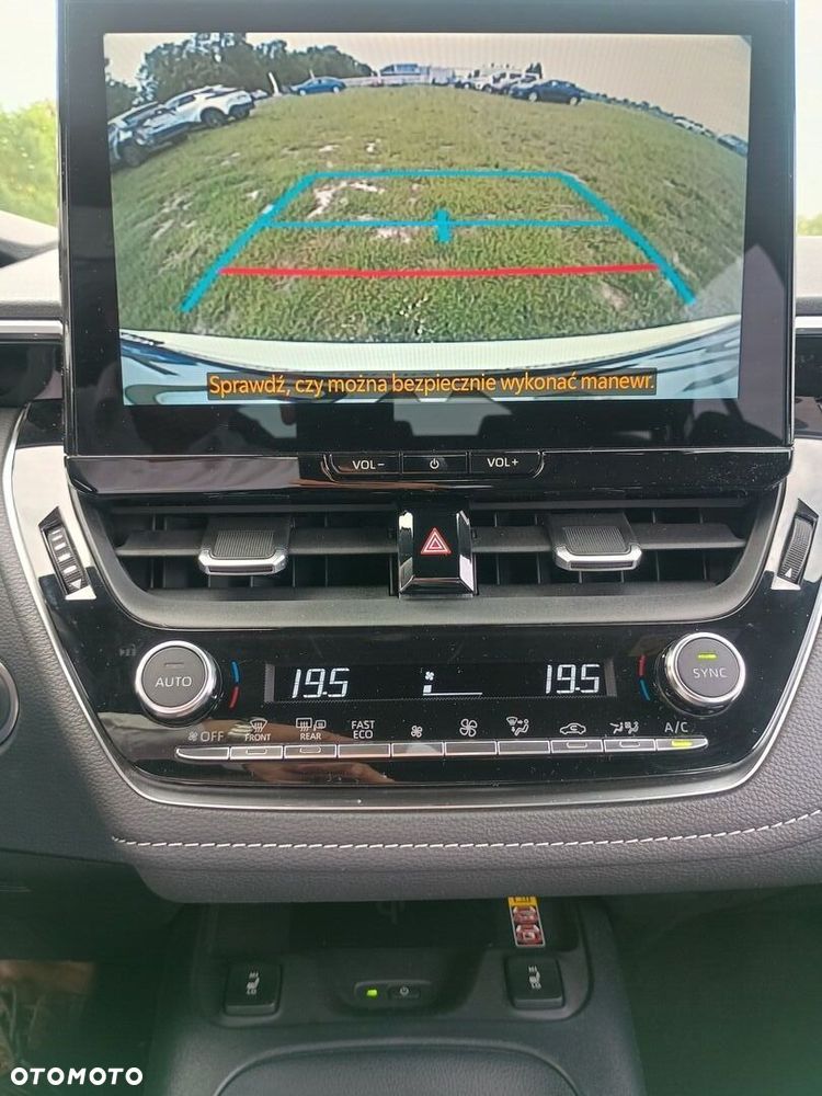 Toyota Corolla 1.8 Hybrid Comfort - 15