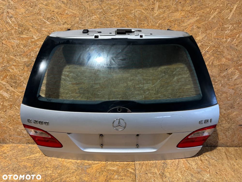 Mercedes-Benz W211 Klapa Bagażnika Kombi
