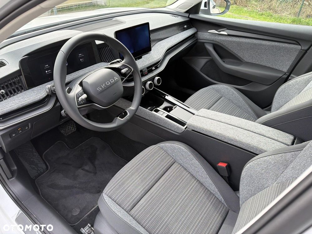 Skoda Superb 1.5 TSI Plug-in Hybrid Edition 130 DSG - 10