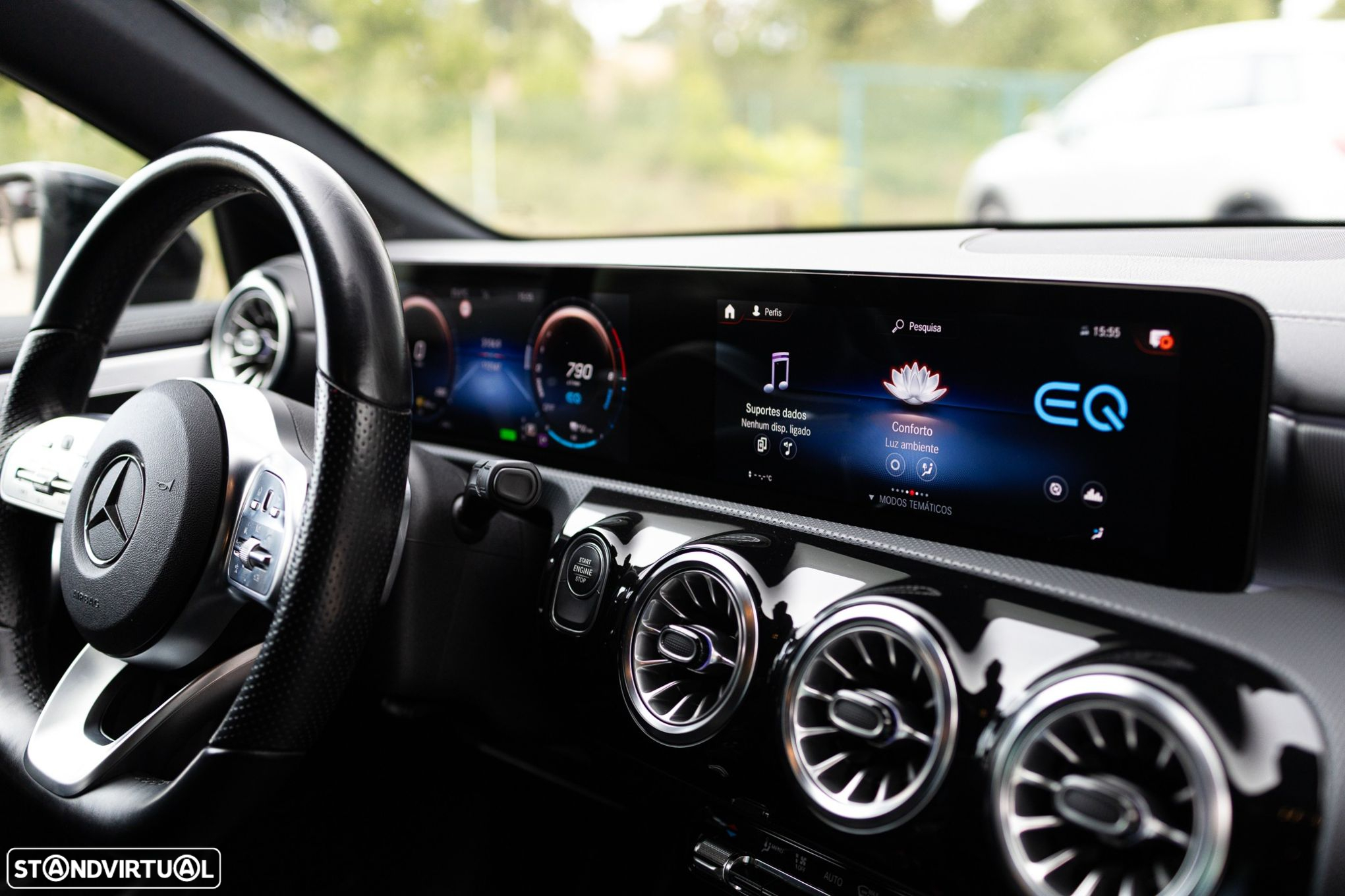 Mercedes-Benz A 250 Limousine e AMG Line - 9